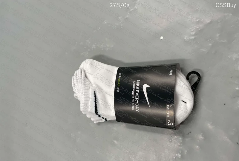 Nike Low Socks (White) 3