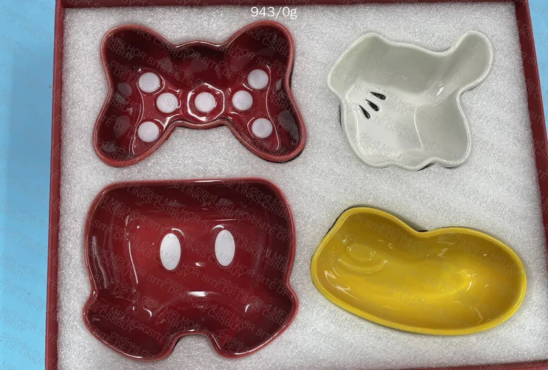 Mini Dish Set of 4 - Mickey & Minnie Le Creuset 3
