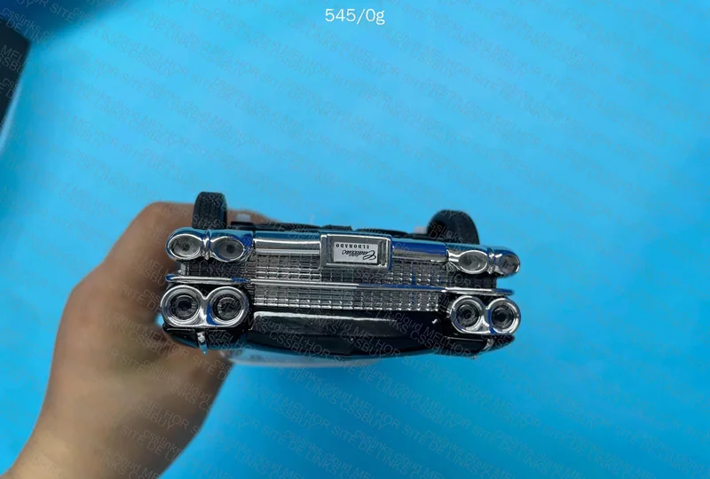 Miniatura carro cadillac 3