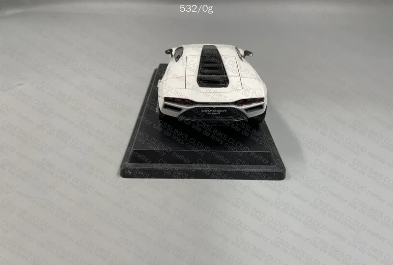 Miniatura Lamborghini Countach 5