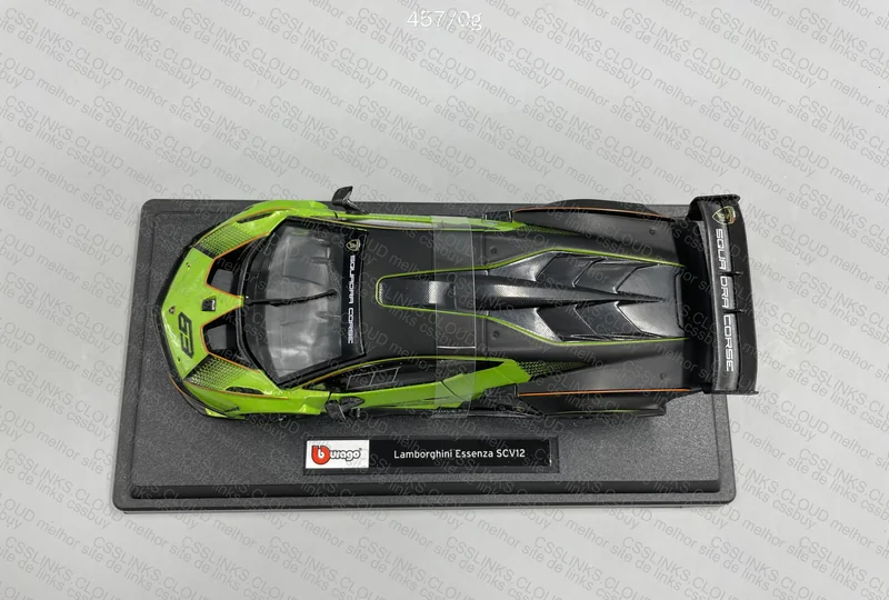 Miniatura Lamborghini Essenza SCV12 4