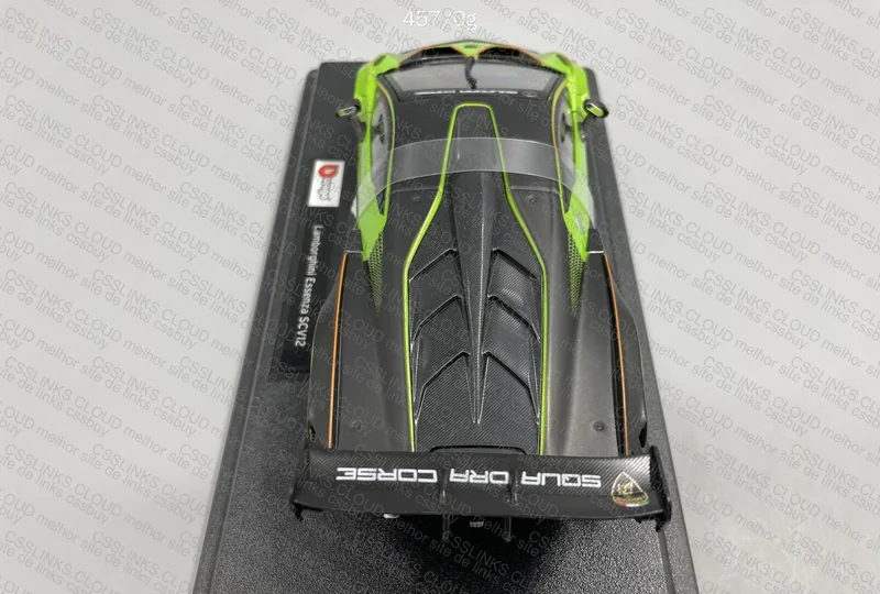 Miniatura Lamborghini Essenza SCV12 9