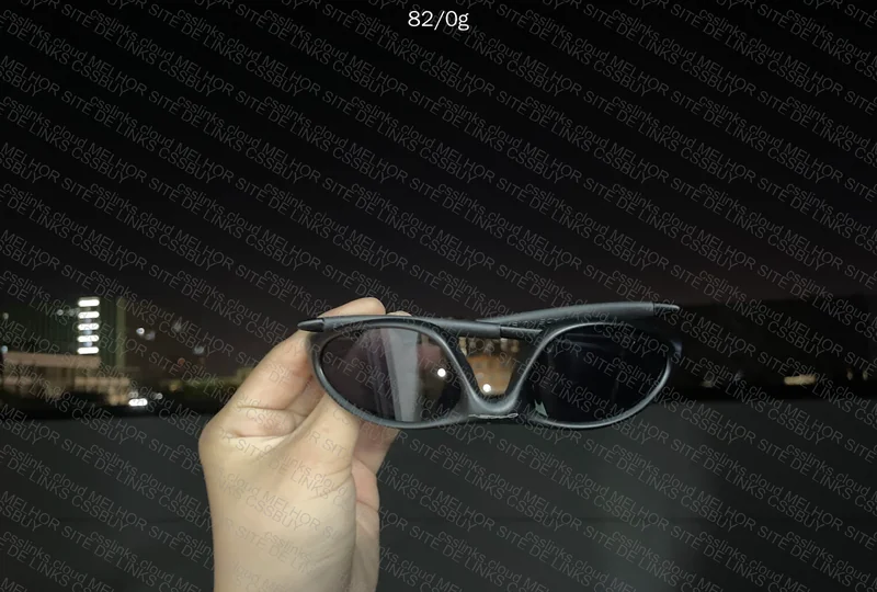 minute 1.0 Oakley 5