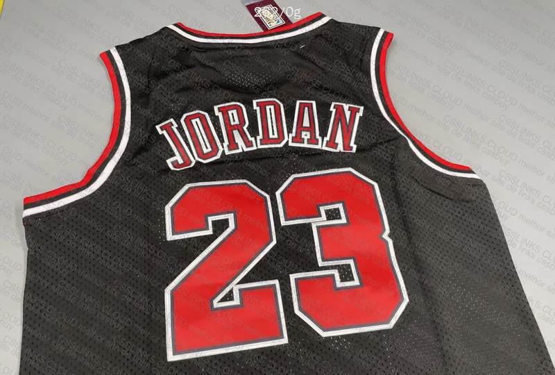 Mitchell and Ness - Jordan 97-98 Finals (with Measurements) 6