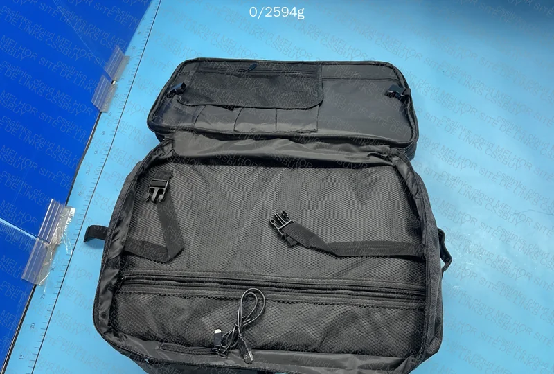 Storage Backpack for Makeup Artists and Hairdressers 2