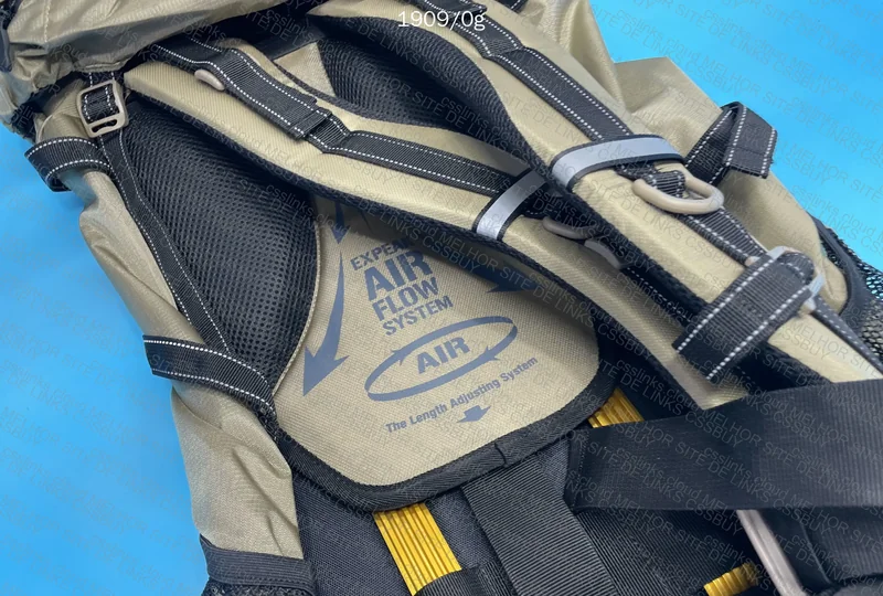 Naturehike 70L Trekking Backpack 2