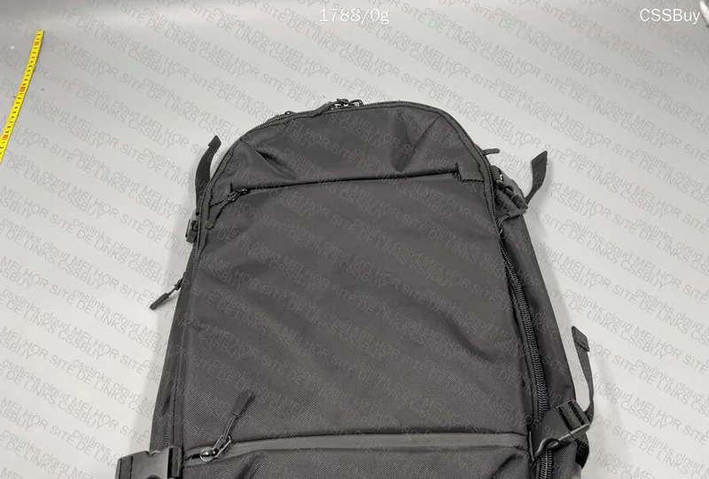Ozuko Travel Backpack 2