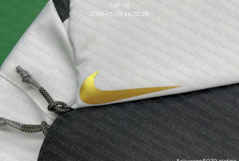 Mochila Nike Elite Branca e Dourado 2