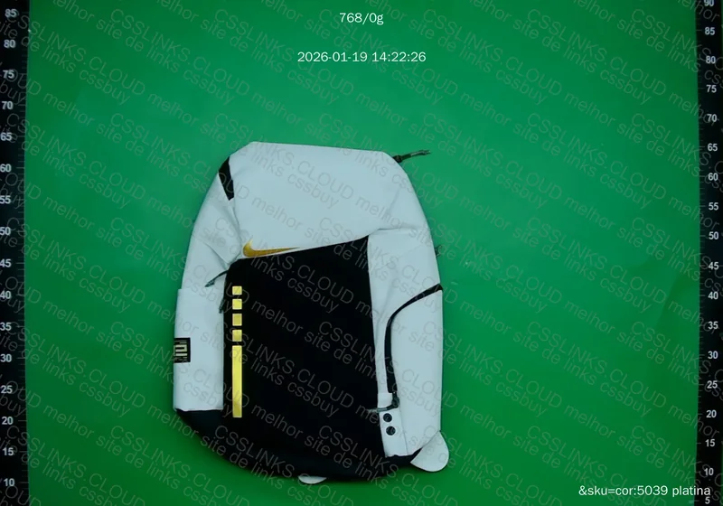 Mochila Nike Elite Branca e Dourado 3