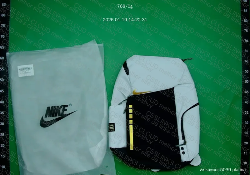 Mochila Nike Elite Branca e Dourado 5