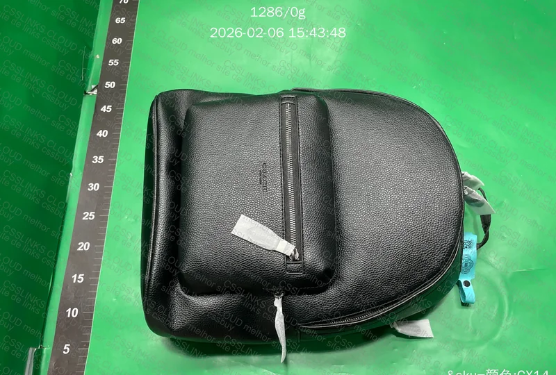 Mochila Preta COACH 2