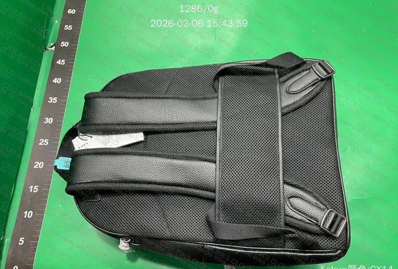 Mochila Preta COACH 3