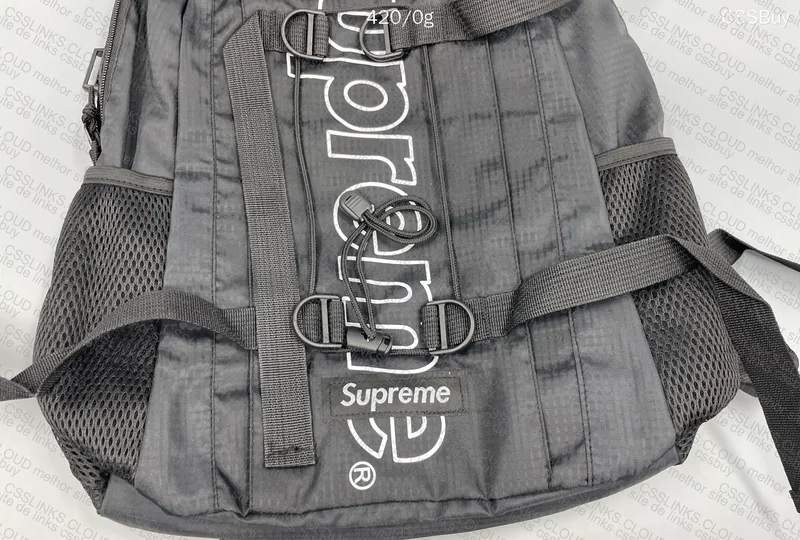 Mochila Supreme 4