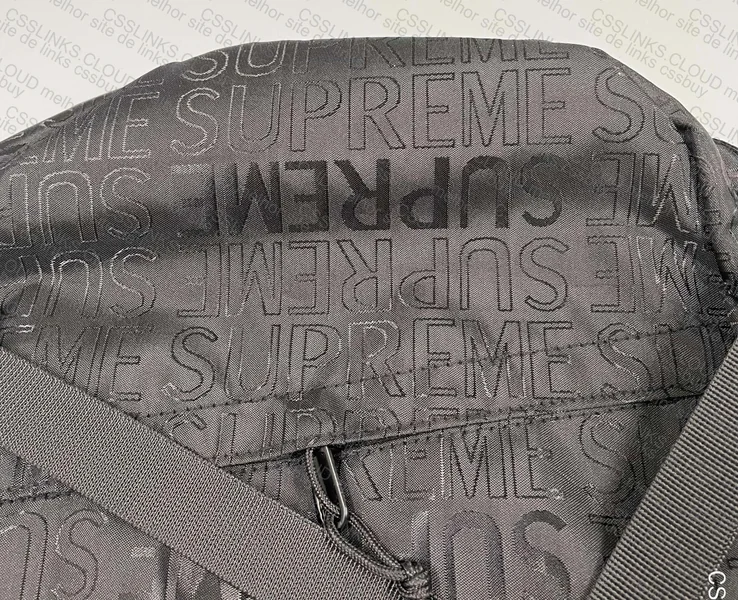 SUPREME Backpacks 28y to 36y 2