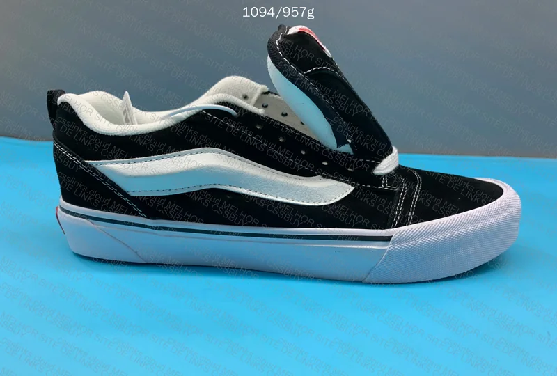 Model: Vans Knu, Black and White 7
