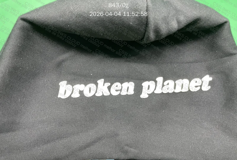 Moleto Broken Planet 4