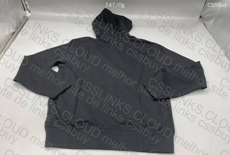 CDG Crewneck Sweatshirt 5
