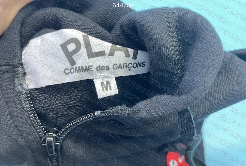 CDG Crewneck Sweatshirt 4