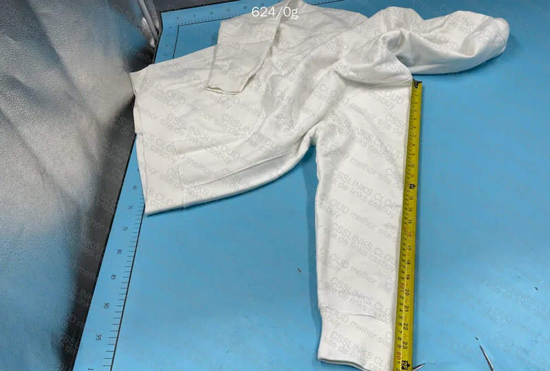 White Hoodie (GL or RL?) 7