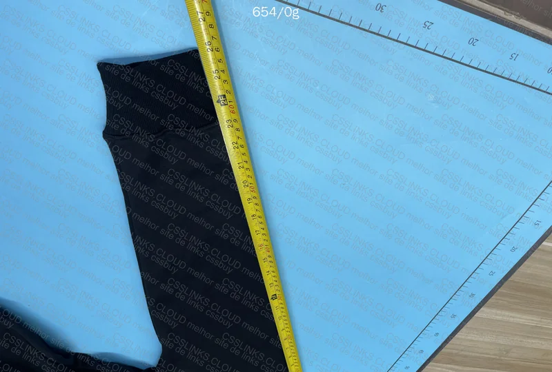 Ralph Lauren Zip-Up Hoodie (with Measurements) 6