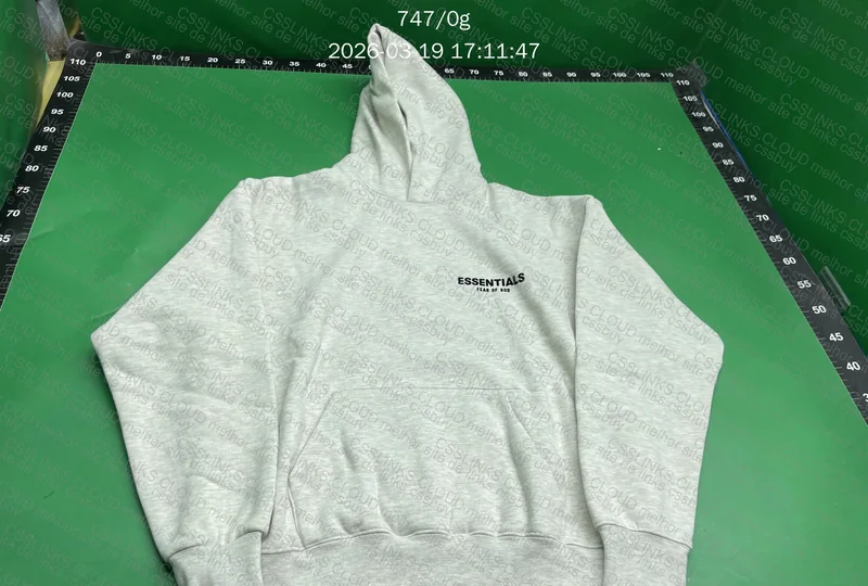 Moletom Essentials 4