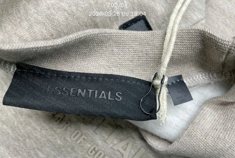 MOLETOM ESSENTIALS