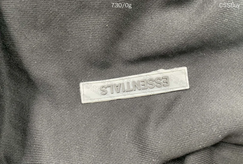 Essentials Hoodie (HELP, no idea about quality) 6