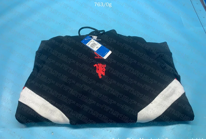 Manchester United Hoodie 3
