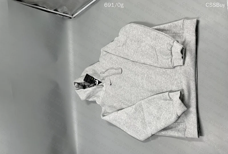 Nike Mini Swoosh Hoodie 2