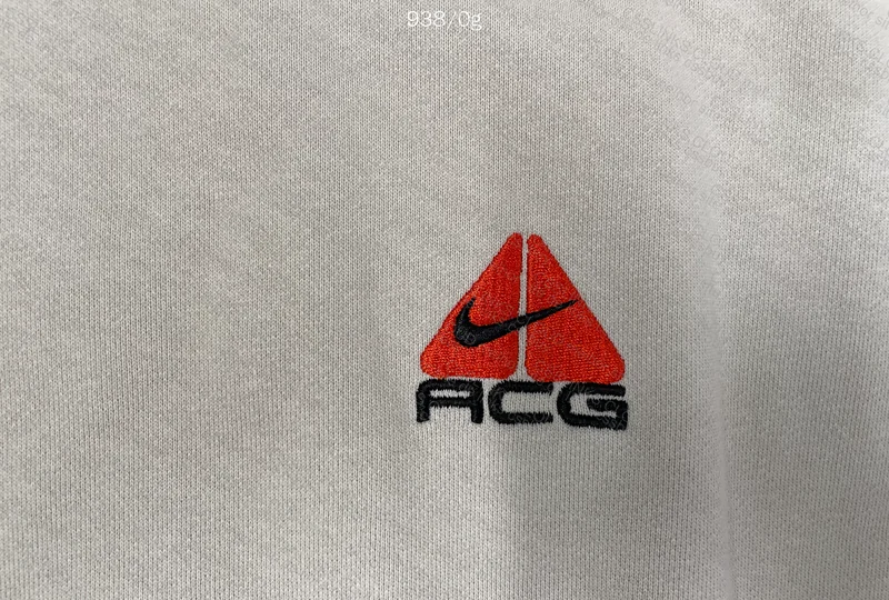 Nike ACG Hoodie (with measurements) 10