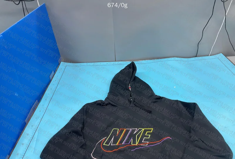 Nike Art Color Hoodie 3