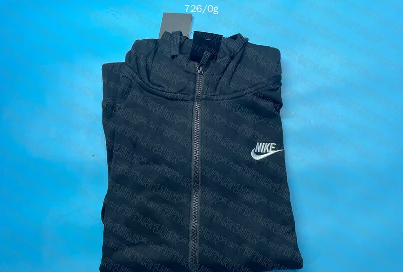Nike Club Hoodie 4
