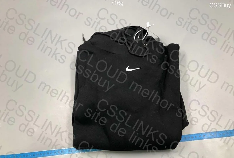Nike Mini Swoosh Hoodie 5