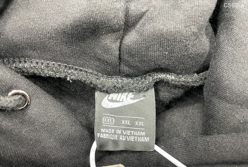 Nike Mini Swoosh Hoodie 5