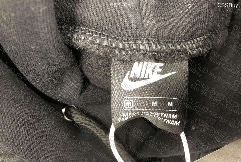 Nike Mini Swoosh Hoodie 2