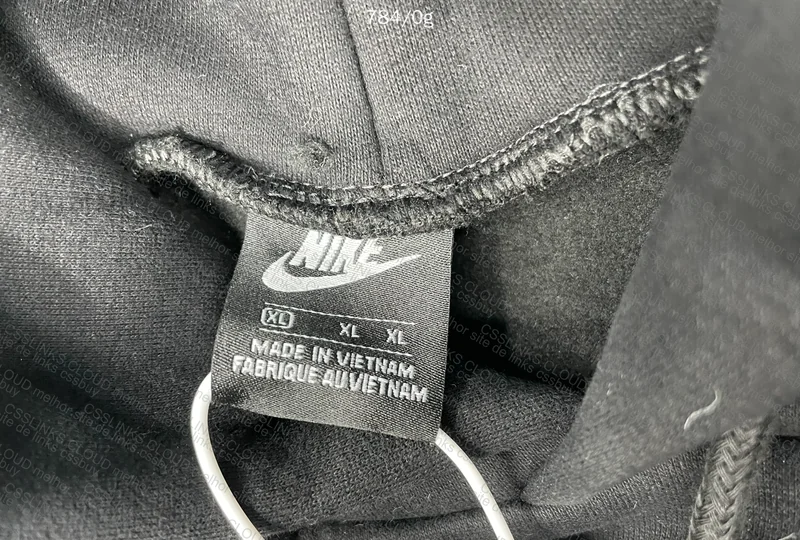 Nike Mini Swoosh Hoodie 4