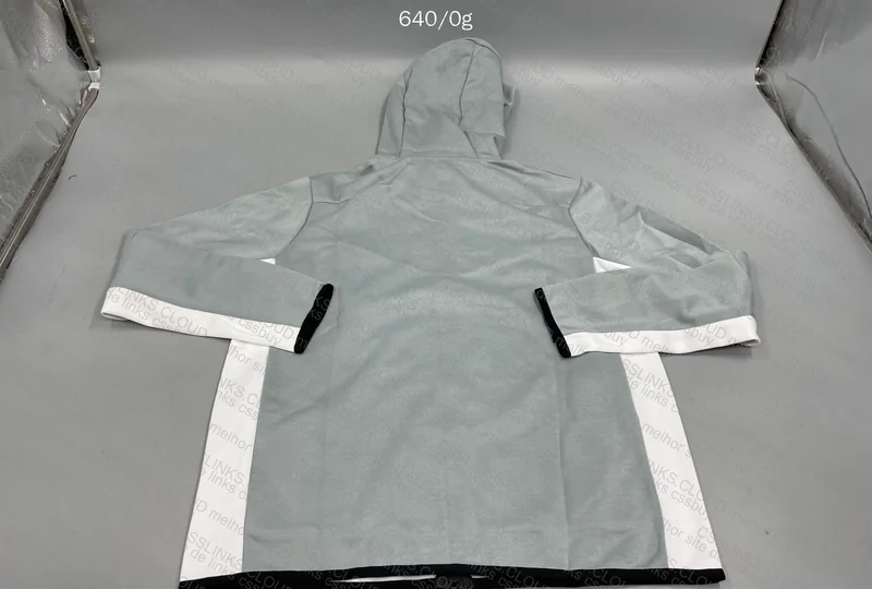 Nike Tech Fleece Hoodie 2