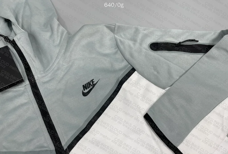 Nike Tech Fleece Hoodie 4