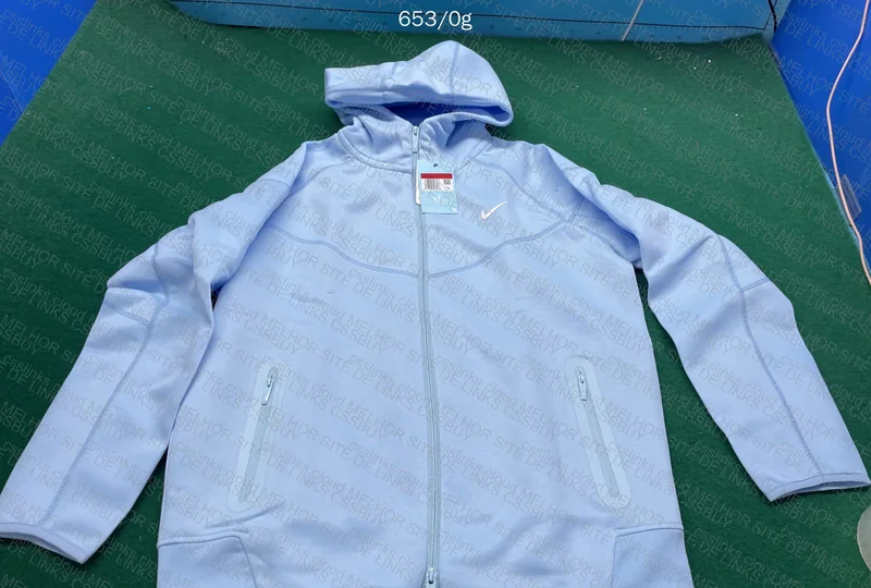 Nike Tech Fleece Hoodie 3
