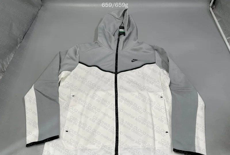 Nike Tech Fleece Hoodie, GL folks?