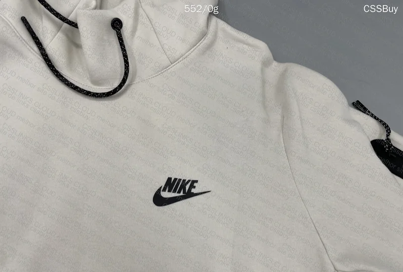 Nike Tech Fleece Hoodie - Husky