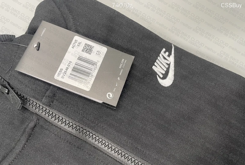 Nike Zipper Hoodie 2