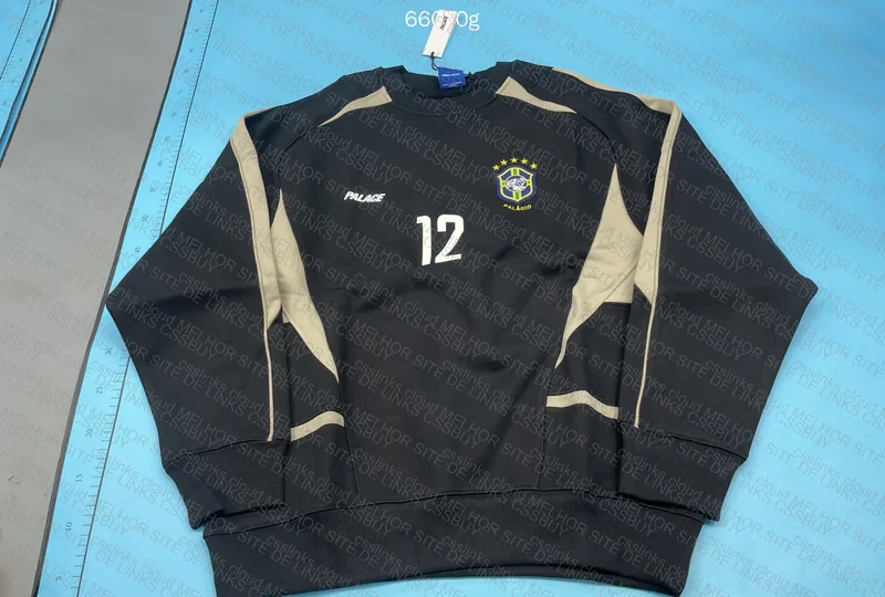 Palace Hoodie Brazil 2