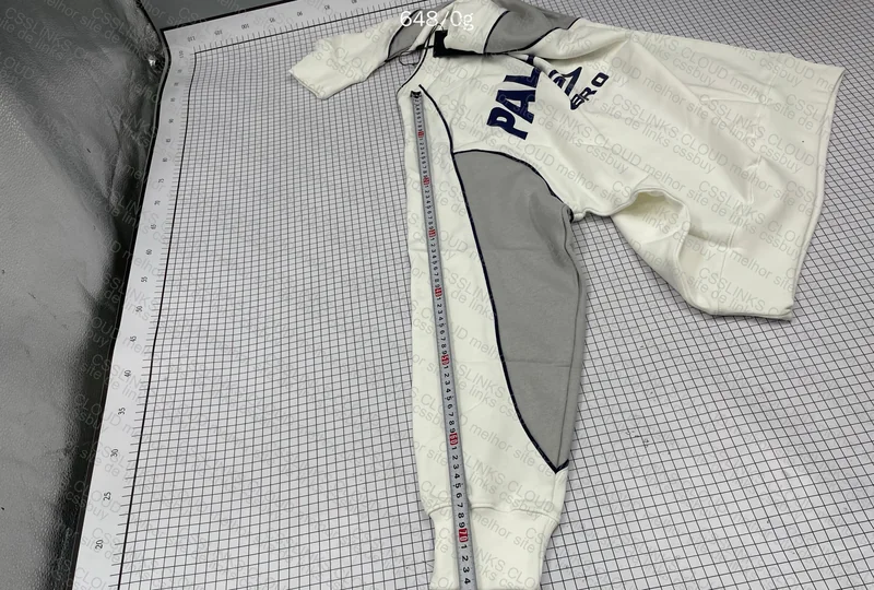 Palace x Umbro Hoodie 8