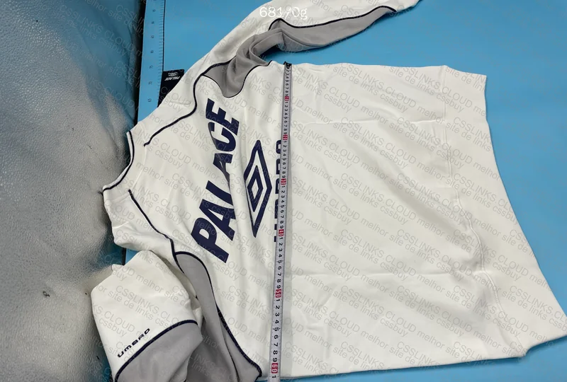 Palace x Umbro Hoodie 4