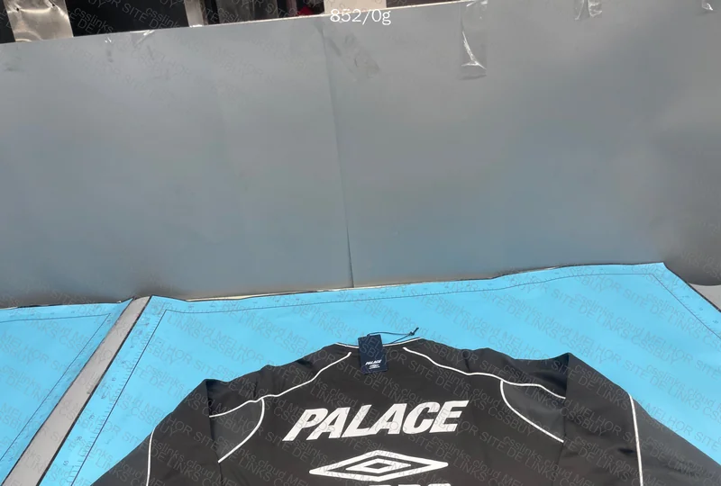 Palace x Umbro Hoodie 6