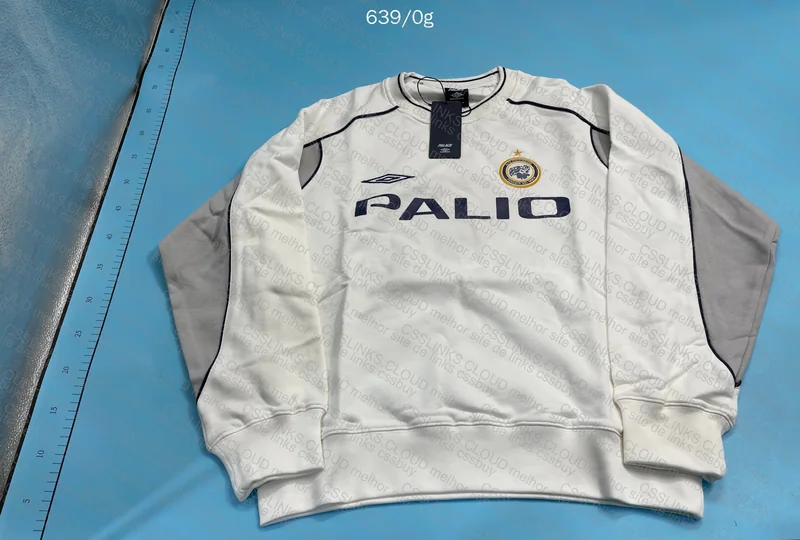 Palace x Umbro Hoodie: HELP 3