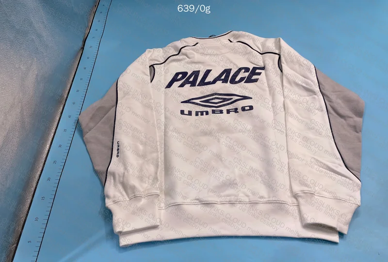Palace x Umbro Hoodie: HELP 4