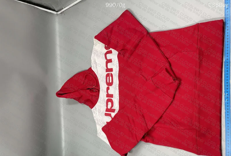 Supreme Hoodie 3