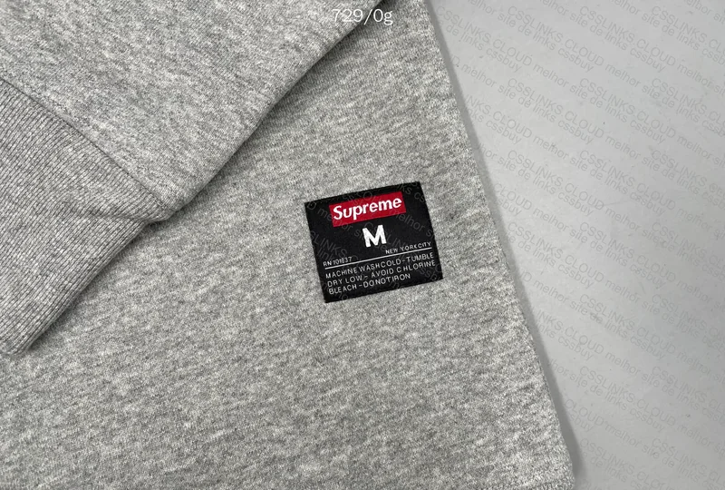 Supreme Hoodie 4